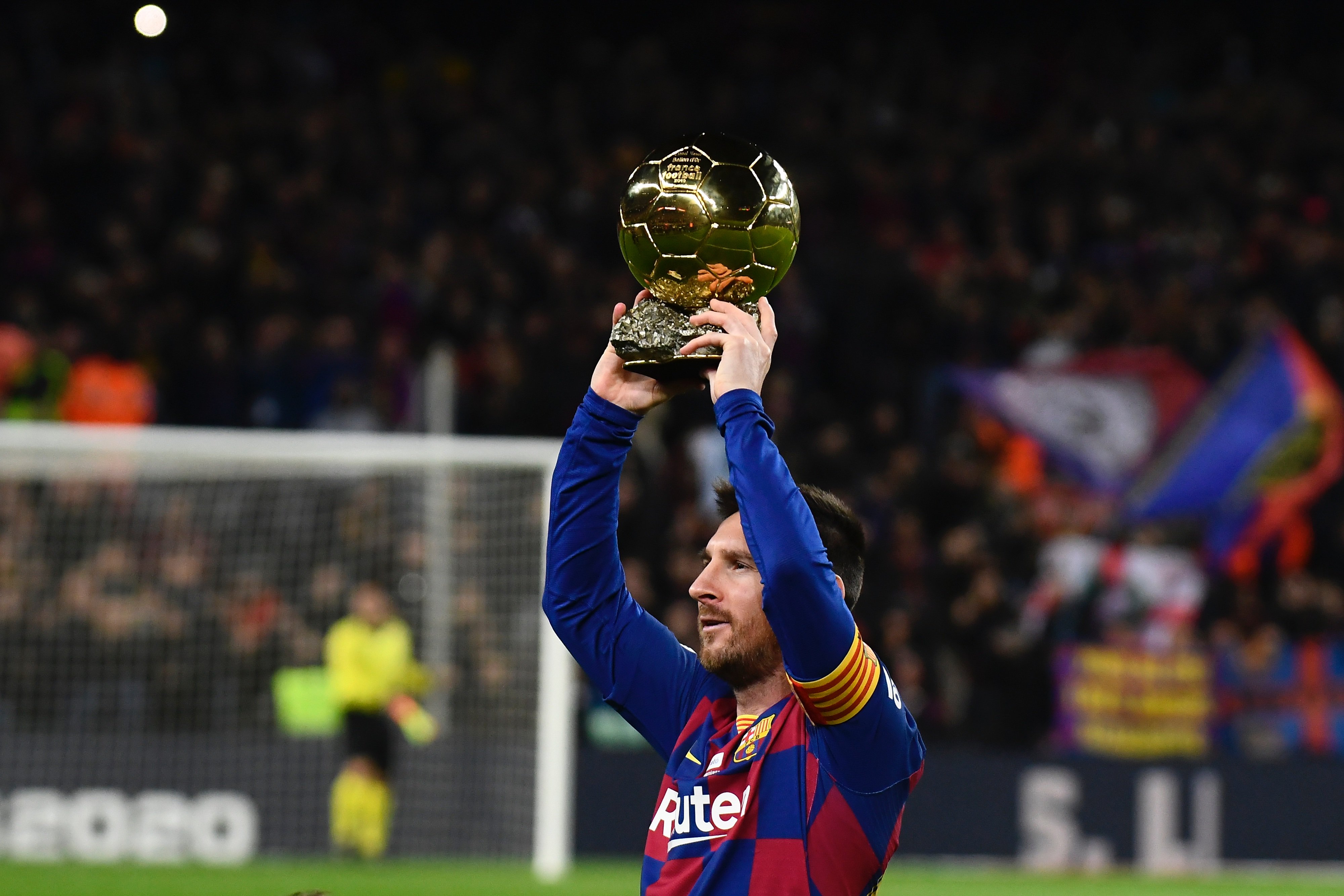 整体表现稳 整体表现稳