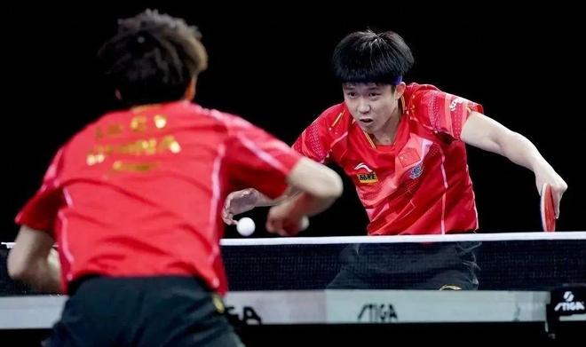 几乎相同的 几乎相同的