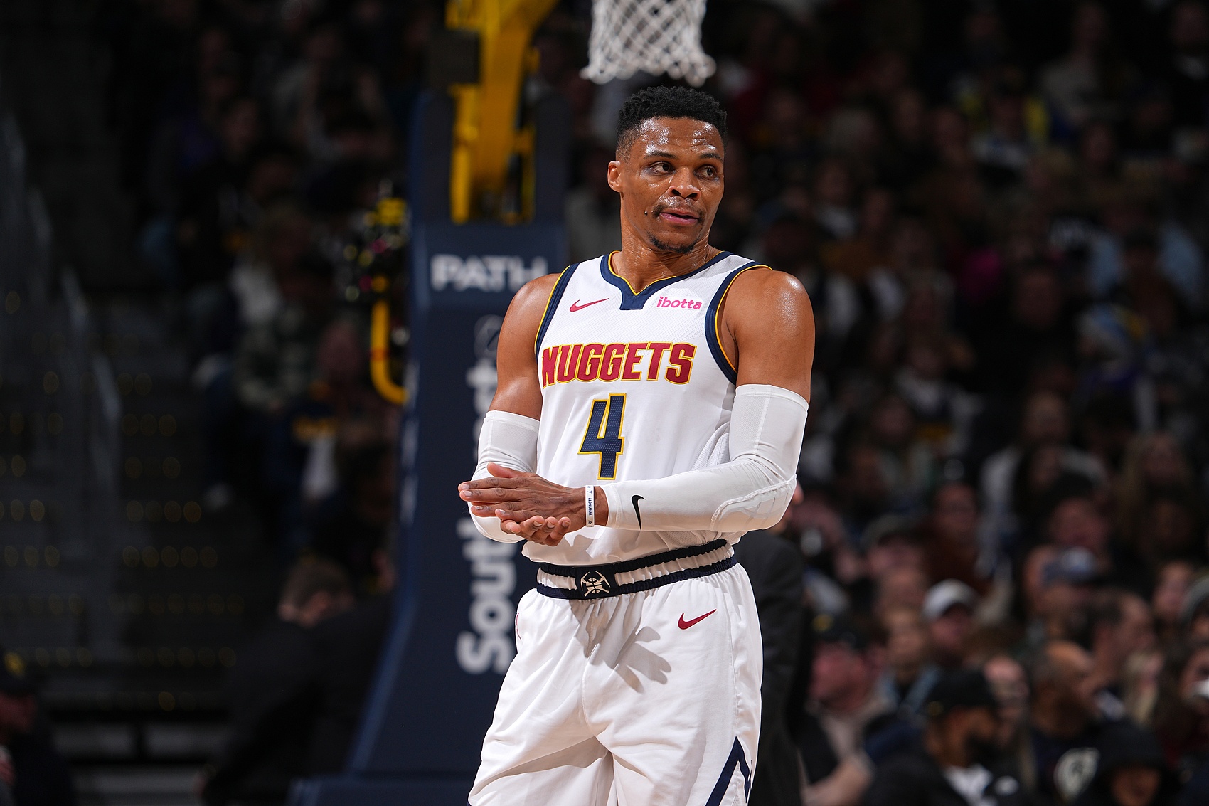 都被压缩为 都被压缩为