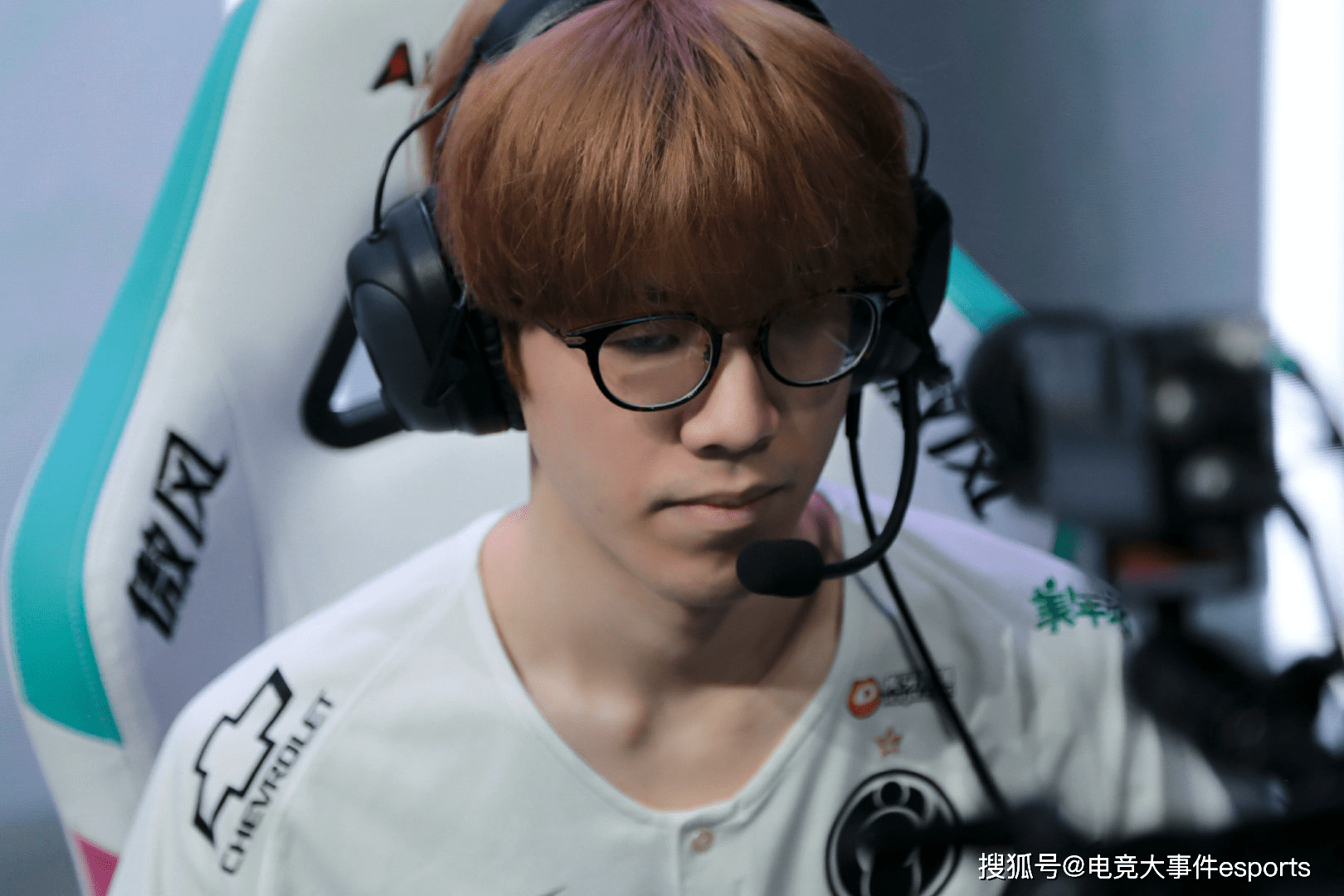 样显著 样显著